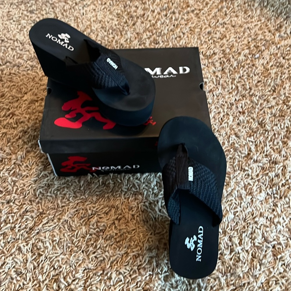 Nomad Tide wedge flip flops